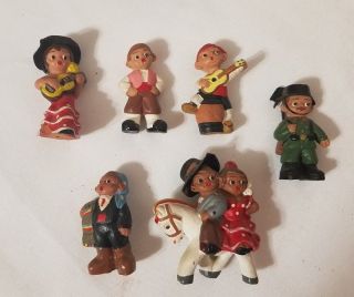 Vintage Miniature Mexican Clay Figurines Folk Art Pottery Set