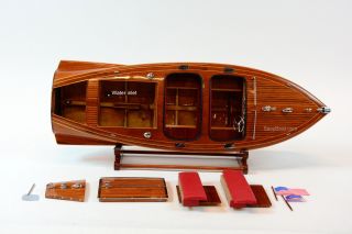 1940 Chris Craft Barrel Back Mahogany Runabout Classic Boat Model 28.  5 