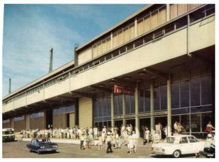 (f 15) Postcard - Australia - Older - Fremantle Bert Passenger Terminal Entrance