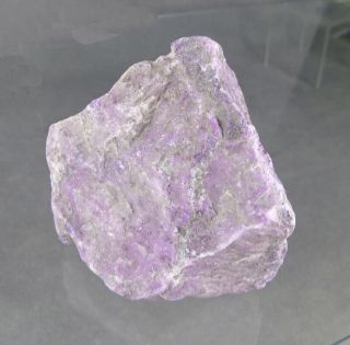 dkd 33J/ 199.  7grams Very Rare Pink/Violet Sugilite Rough 7