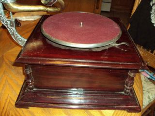Victrola Gramophone with External Brass Speaker Needs Crank ID:44849 4