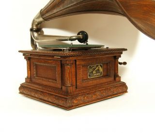 1903 Victor MS Phonograph w/Original Spear Tip Wood Horn & Stunning 7