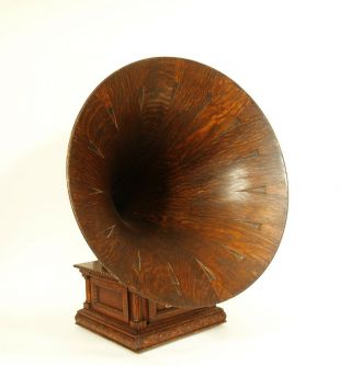 1903 Victor MS Phonograph w/Original Spear Tip Wood Horn & Stunning 8