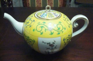 Herend Yellow Dynasty Mid Century Teapot,  2606,  Handpainted In Hungary[a 1]