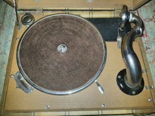 Antique Portable Pal Plaza Hand - Cranked Record Player York Rare Great