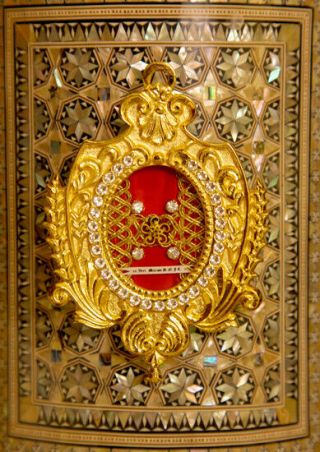 Reliquary - From The Holy Coif Our Lord,  Jesus Christ