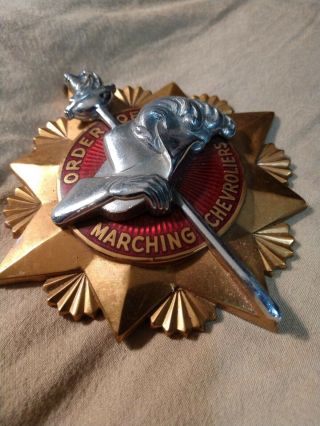 Chevrolet " Order Of Marching Chevroliers " Grille Badge 1938 1939 1940 1941 Chevr