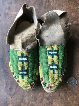 Late 19th C Plains Native American Indian Childrens Beaded Moccasins 9