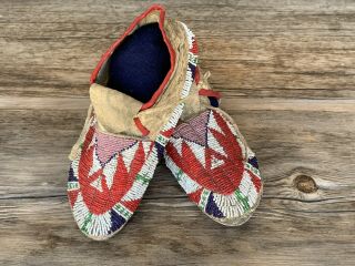 Circa 1890 - 1910 Sioux Beaded Moccasins Sinew Sewn - 100 Authentic