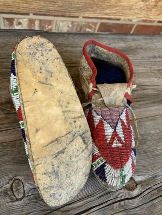 Circa 1890 - 1910 Sioux beaded Moccasins Sinew Sewn - 100 AUTHENTIC 3