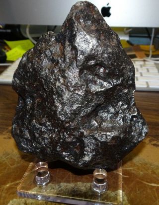 1952 Gm.  Campo Del Cielo Meteorite ; Museum Grade 4.  3 Pounds;