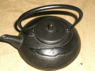 Asian Japanes Tetsubin Cast Iron Tea Pot Black With Insert Mark In Japanese.