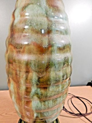 GREEN AND BROWN DRIP GLAZE MCM POTTERY TABLE LAMP. 3