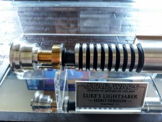 Star Wars ROTJ Luke Skywalker Lightsaber Master Replicas Style w/ Case & Plaque 9