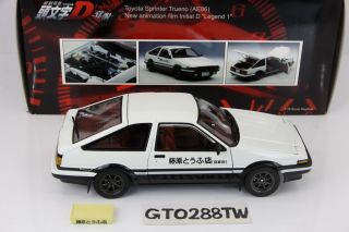 AUTOart 1:18 Toyota AE86 Sprinter Trueno INITIAL D 