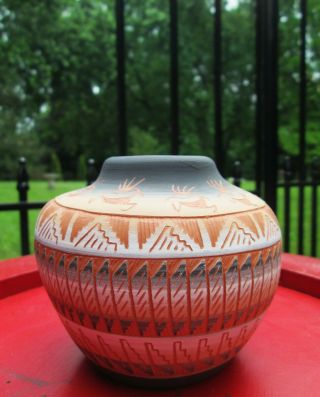 Native American Pottery Incised Kokopelli Vase Seed Pot Signed Jackie Hunter
