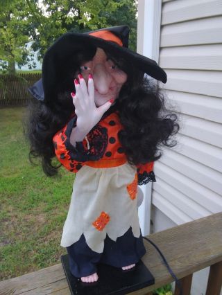 Telco Topstone 1988 Animated Halloween Motionette Lighted Clothed Witch 24 "