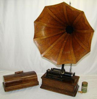 Edison Home Model D Phonograph 2 & 4 Min.  With Wood Cygnet Horn