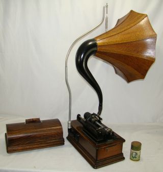 EDISON HOME MODEL D PHONOGRAPH 2 & 4 Min.  with WOOD CYGNET HORN 5