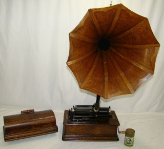 EDISON HOME MODEL D PHONOGRAPH 2 & 4 Min.  with WOOD CYGNET HORN 6