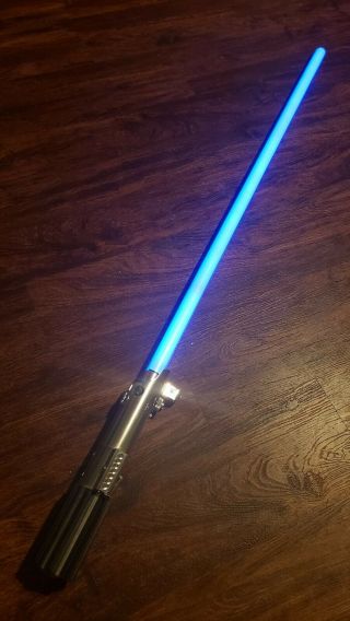2007 Master Replicas lightsaber Luke Skywalker Blue 2
