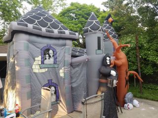 Rare Gemmy Haunted House Airblown Over 12 Feet Tall Inflatable With Sound Box