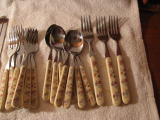 Set 0f 34 Vintage Bakelite Cream Floral Handles Forks,  Spoons& Knives.  Euc