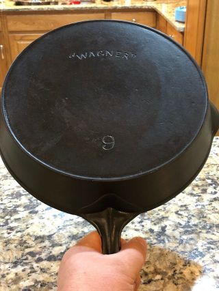 " Wagner " 9 Cast Iron Skillet With Heat Ring 1898 To 1915 Seasoned And