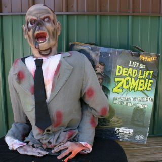 Rare Spirit Halloween Animated Dead Lift Zombie Gemmy Morbid Prop