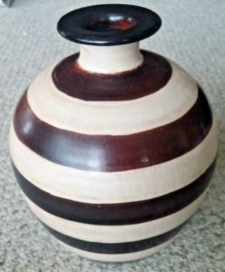 1999 Jose Sosa Chulucanas Peru Art Vase Brown Jug Pottery