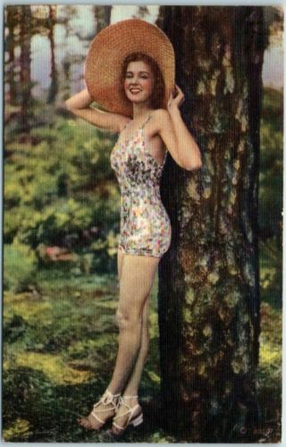 1940s Pin - Up Girl Postcard Bathing Suit / Big Hat / Tree Mwm Linen Ab507