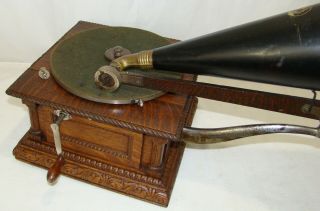 Early 1902 VICTOR MS FRONT MOUNT HORN PHONOGRAPH & 3