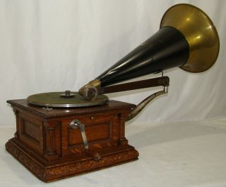 Early 1902 VICTOR MS FRONT MOUNT HORN PHONOGRAPH & 4