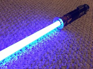 Star Wars Obi - Wan Kenobi Force FX Lightsaber (Master Replicas 2006) 8