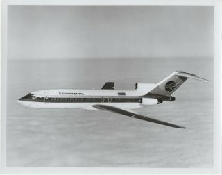 Large Vintage Photo - Continental Airlines Boeing 727 In - Flight