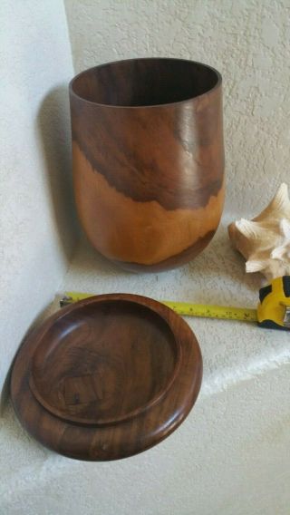 Wooden Kou bowl carved by Sol Apio 3