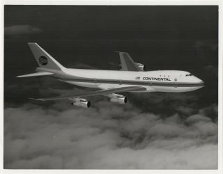 Large Vintage Photo - Continental Airlines Boeing 747 In - Flight