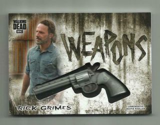 2018 Walking Dead Hunters & Hunted Rick " Weapons " Medallion Relic