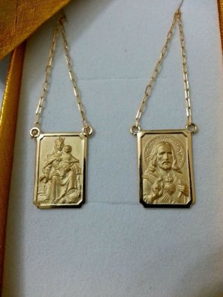 18k Scapular Gold Lady Of Carmel With Heart Of Jesus Medium Medal 4.  3 Grams