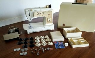 Singer Golden Touch & Sew Sewing Machine Deluxe Zig Zag Model 750