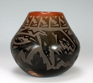 Santa Clara Pueblo Indian Pottery Sgraffito Vase - Sammy Naranjo