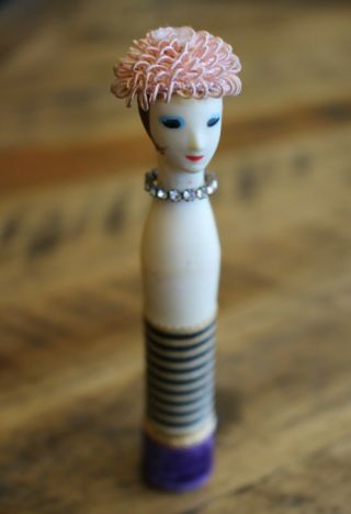 Fab Vintage 1967 Revlon Doll Lipstick Case No.  0540 So Mod