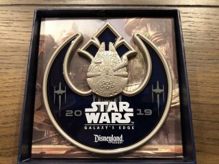 Disneyland Star Wars Galaxy’s Edge Opening Day Media Event LE Pin 2