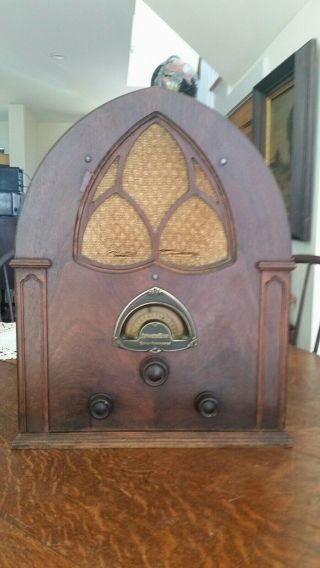 Vinatge Atwater Kent Model 84 Cathedral Radio - Perfect For Restoration