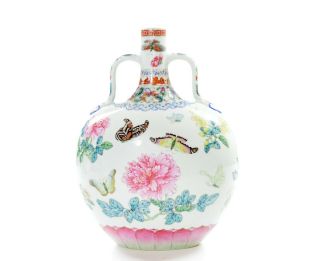 A Very Fine Chinese Famille Rose Porcelain Moonflask Vase