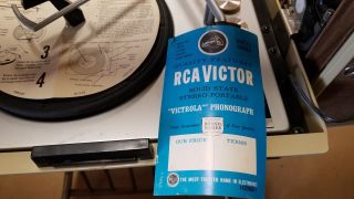 VINTAGE RCA VICTOR PORTABLE VICTROLA PHONOGRAPH WITH STAND VHP33 8