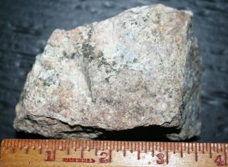 Fibrous wollastonite,  margarosanite fluorescent minerals,  Franklin,  NJ 2