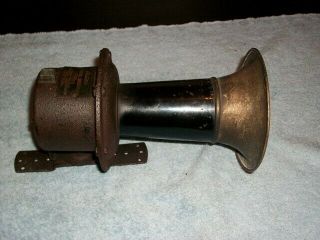Vintage Stewart Warning Signal Horn Model 114 - A Model T Horn Parts
