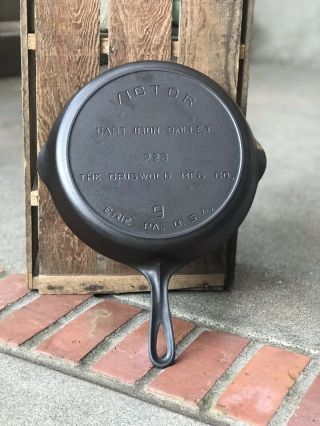 Antique Griswold Victor Cast Iron Skillet 9 W/ Heat Ring Fully Marked