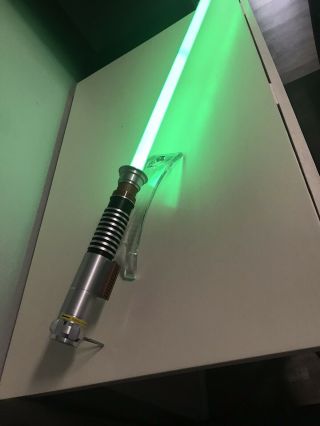 Hasbro Star Wars “the Black Series” Luke Skywalker Force Fx Lightsaber Green